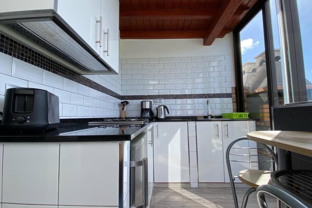 Appartement Estudio Agradable, Con Jacuzzi, Terraza Y Barbacoa, Totalmente Independiente à Corralejo Extérieur photo